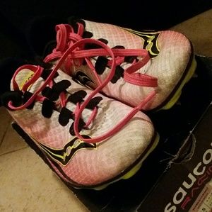 Saucony track spikes